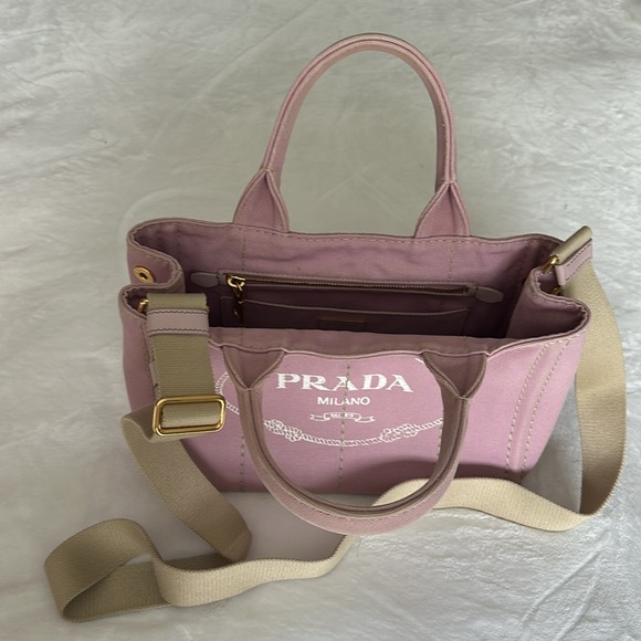 Prada Bundle - Picture 13 of 17